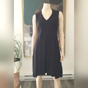 Liviana Conti | Sleeveless V-neck Midi Dress